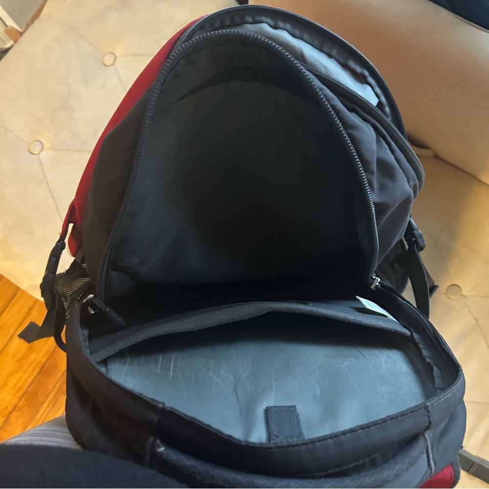 The North Face Flexvent Generator Red Padded Backpack - Picture 5 of 6